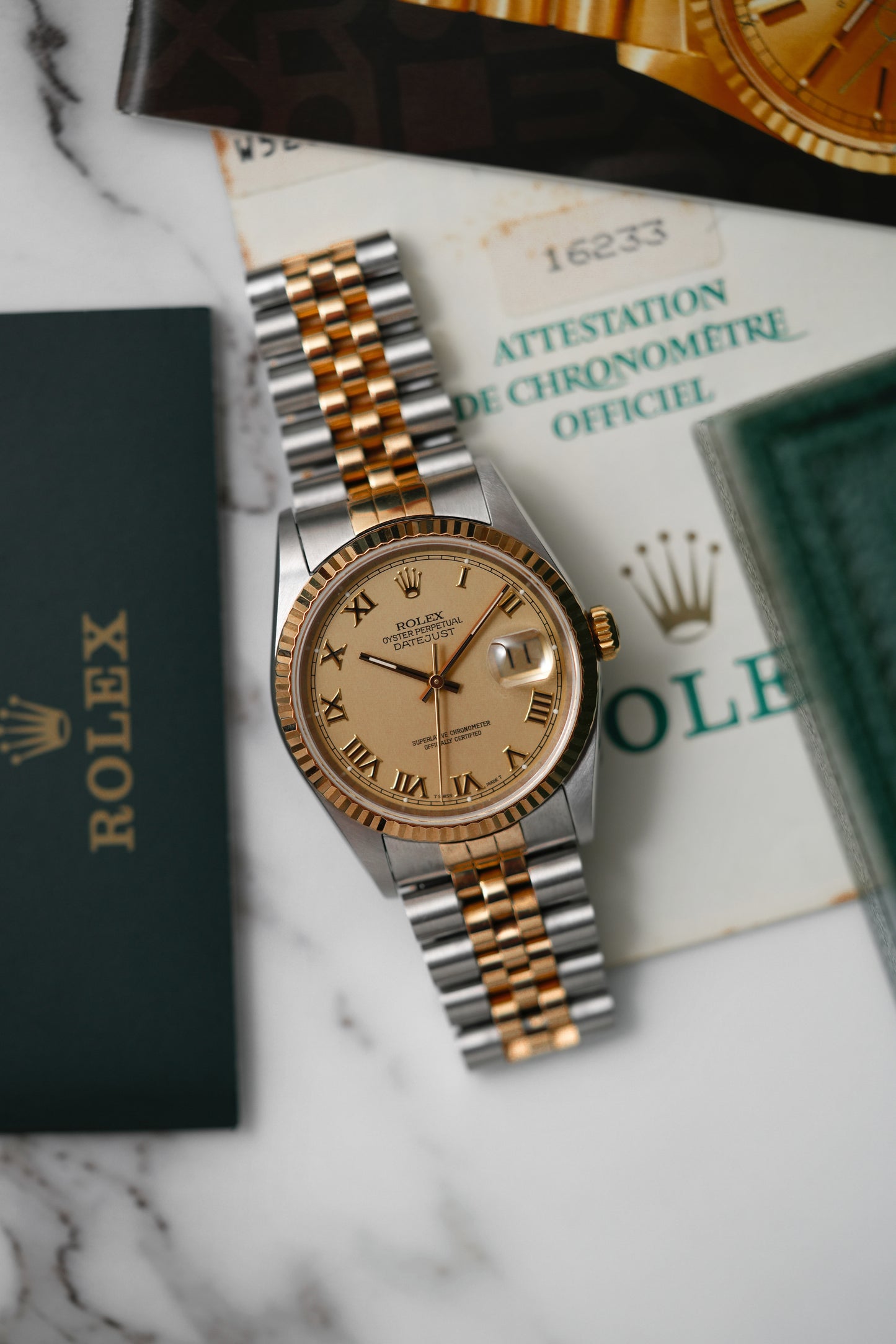 1995 Rolex Datejust Ref. 16233 – Champagne Roman