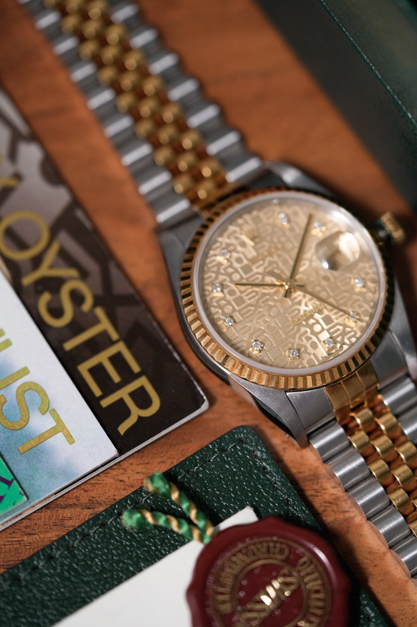 1993 Rolex Datejust Ref. 16233 – Anniversary Champagne Diamond