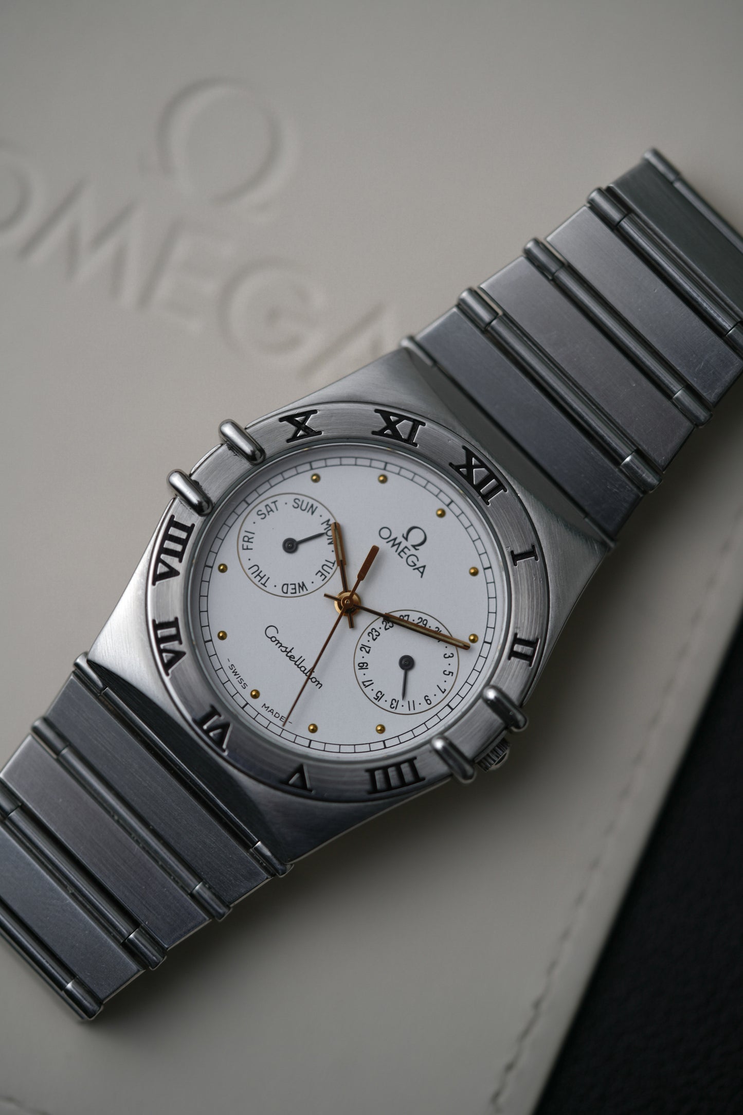 1991 Omega Constellation Quartz "Manhattan" – White