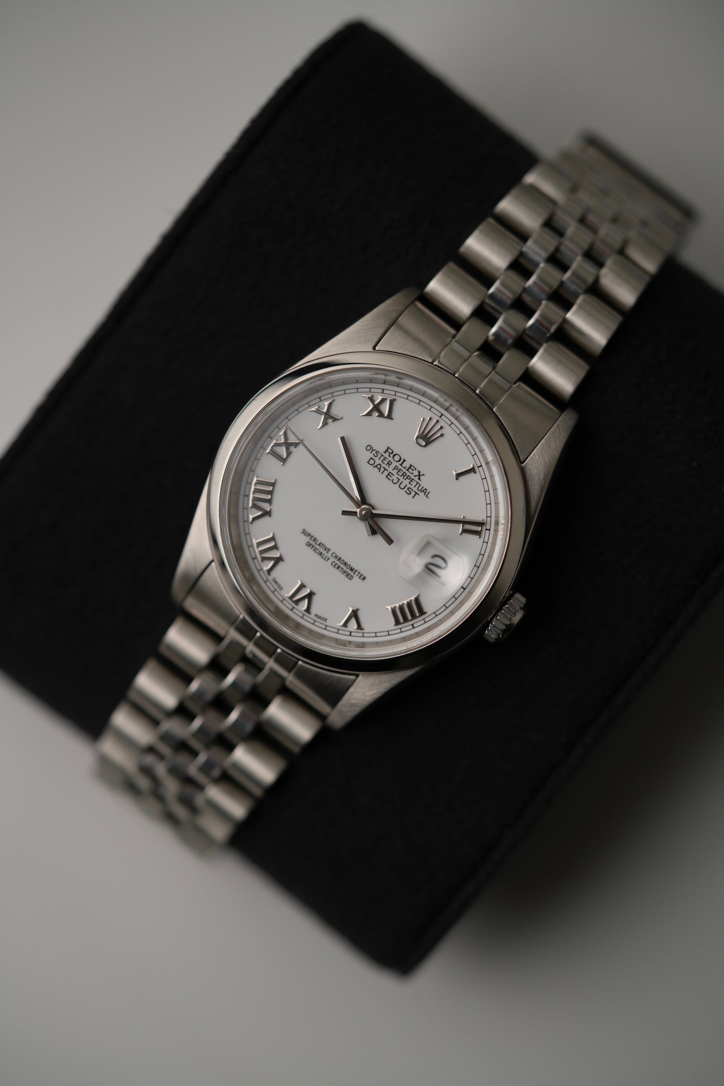 2004 Rolex Datejust Ref. 16200 – White Roman