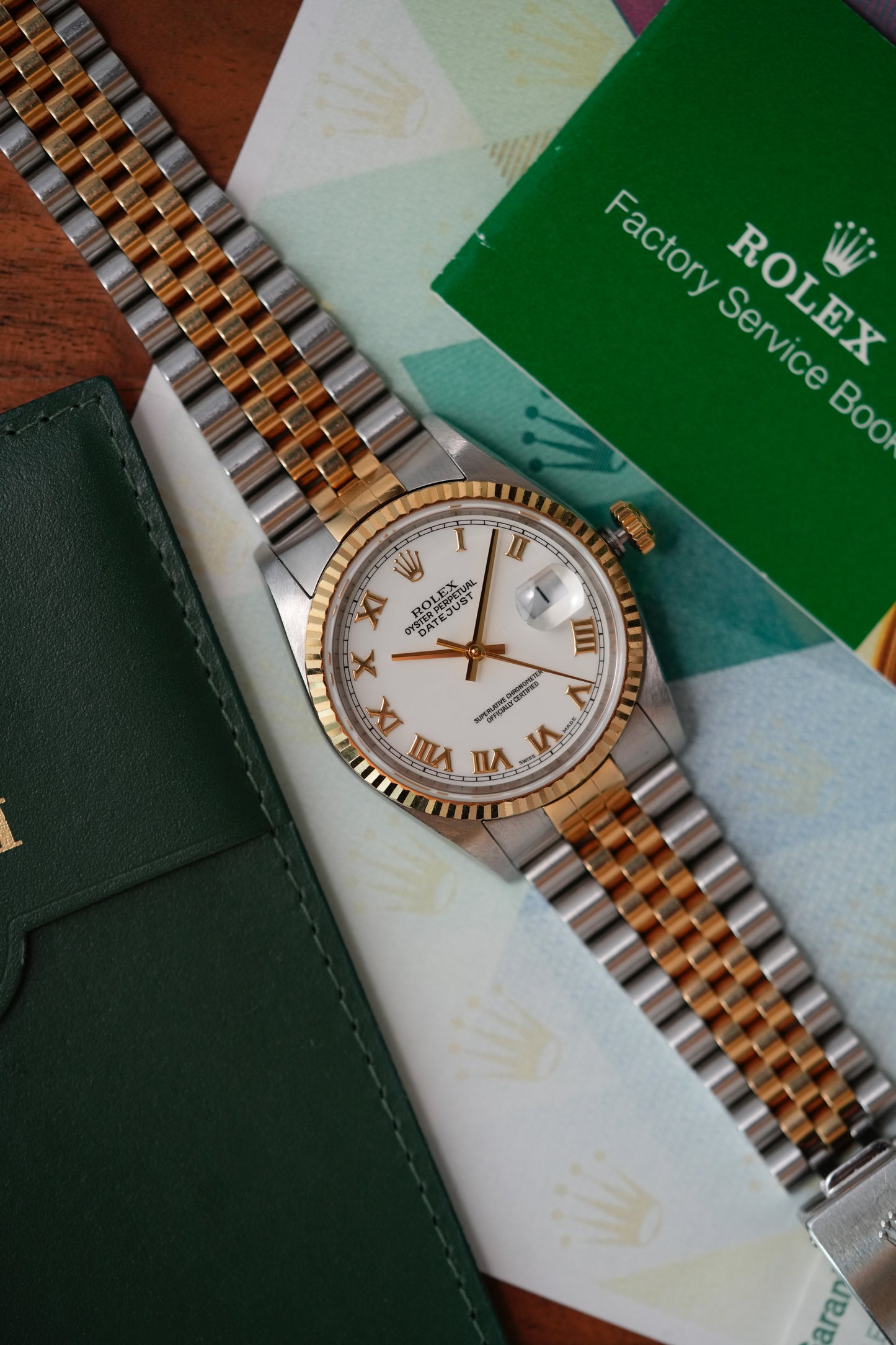 2007 Rolex Datejust Ref. 16233 – White Roman