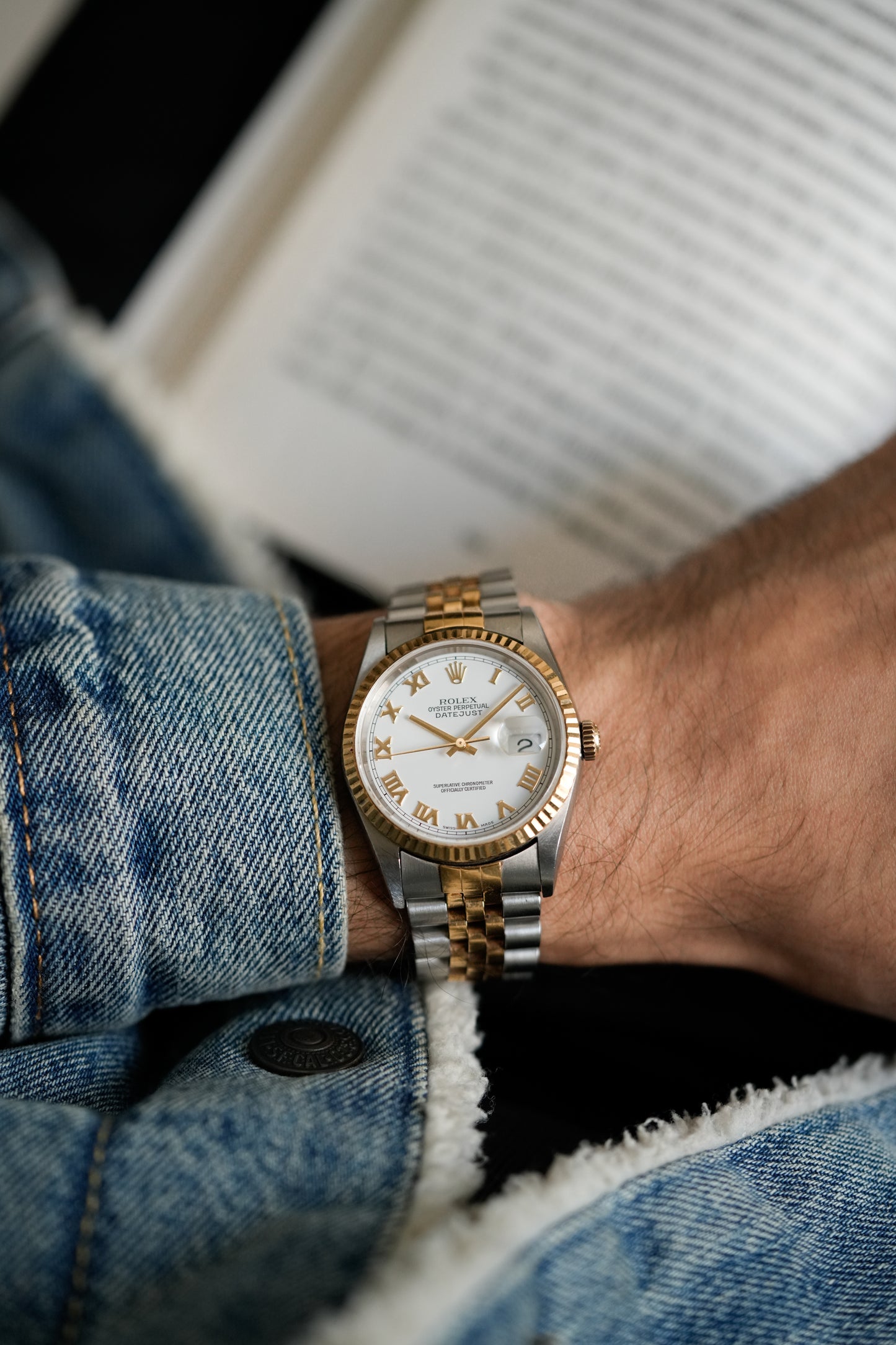 2004 Rolex Datejust Ref. 16233 – White Roman