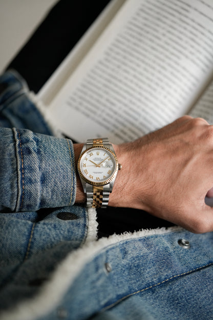 2004 Rolex Datejust Ref. 16233 – White Roman