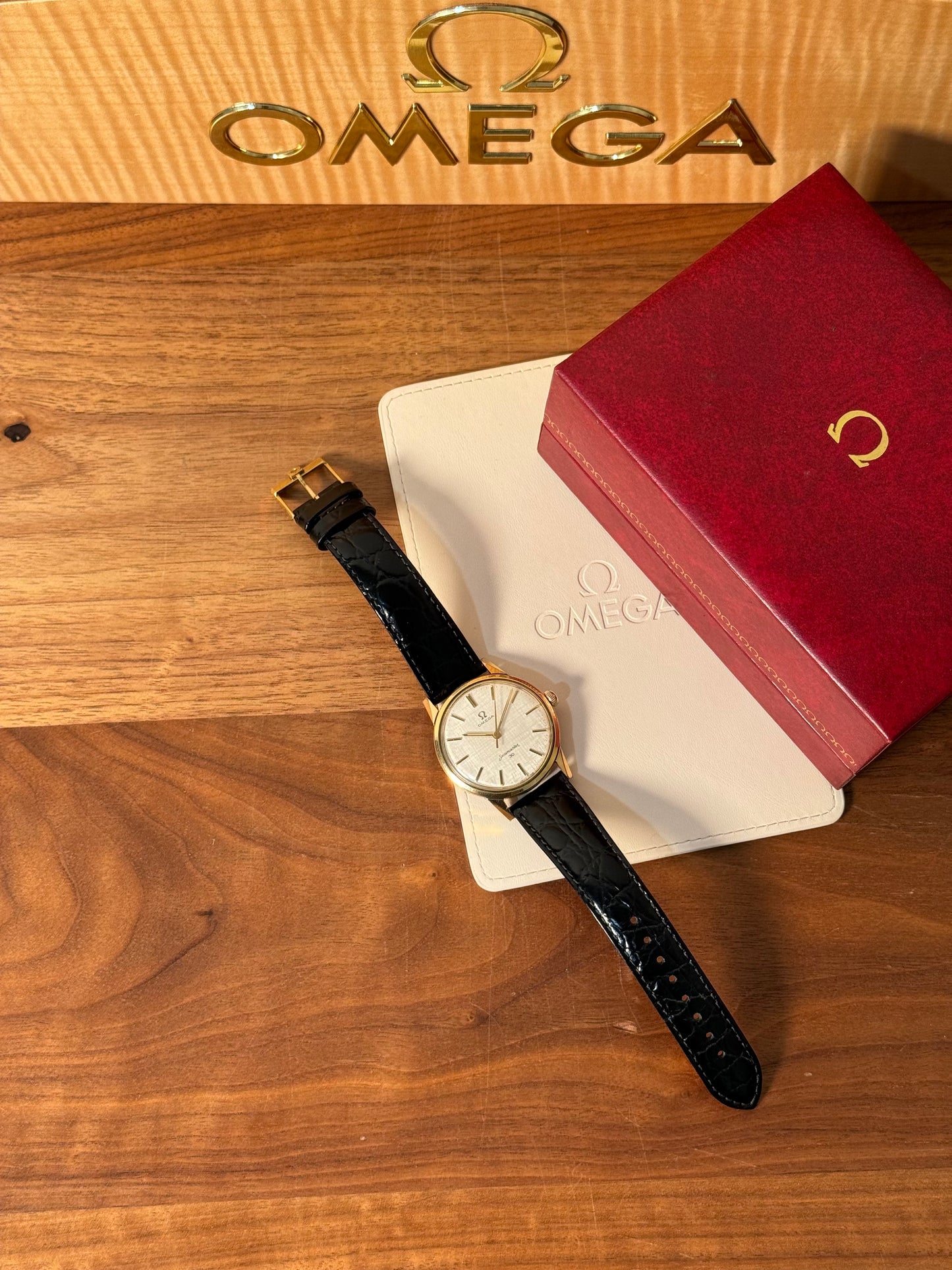 1963 Omega Seamaster – White Linen